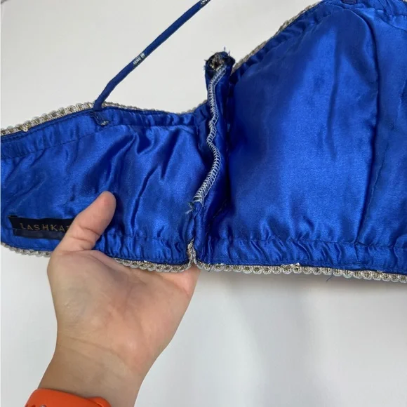 Elegant Royal Blue Embroidered Lehenga - Picture 8 of 13